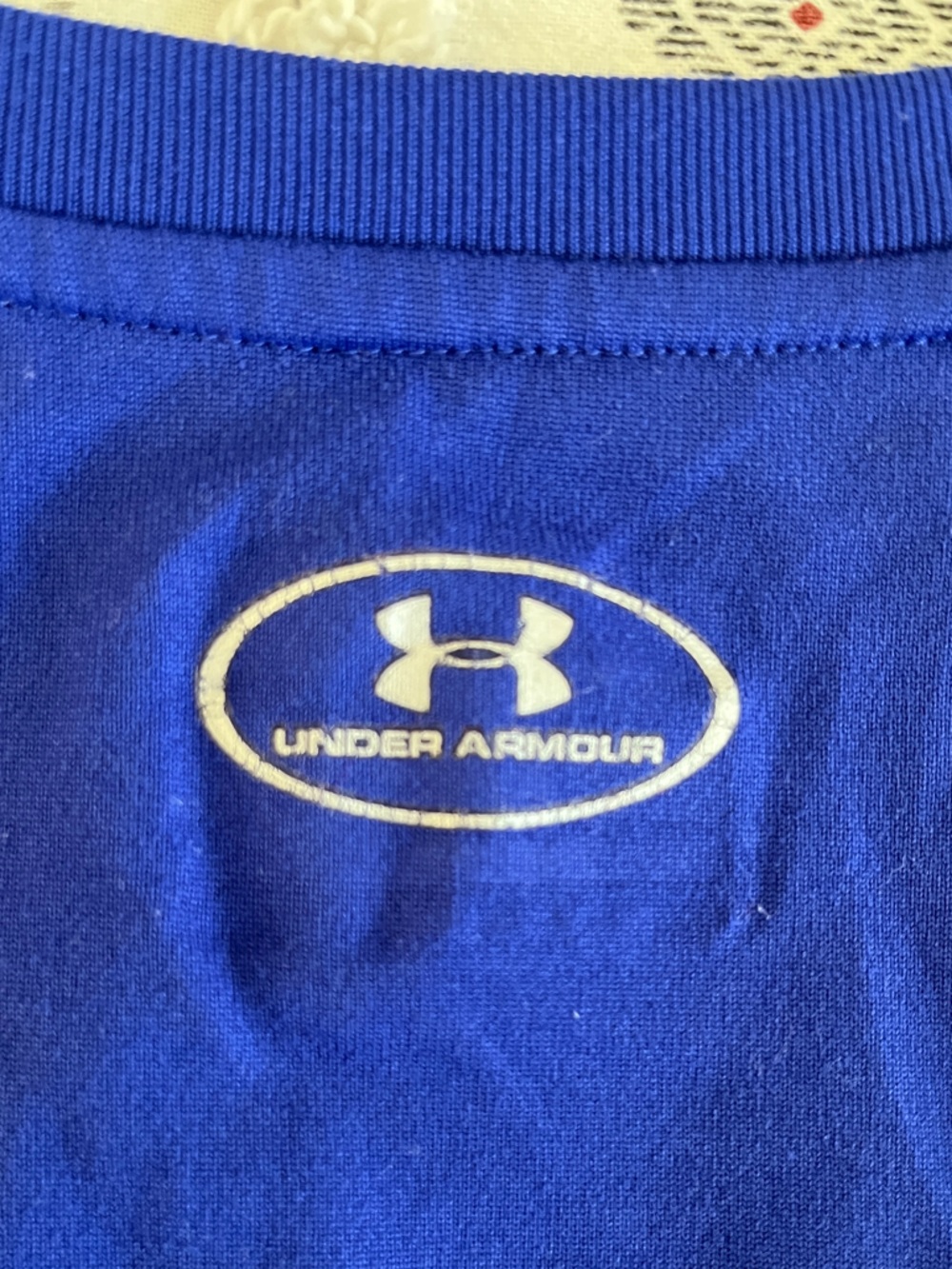 Under Armour Women's Heat-Tech Royal Blue V-Neck Long Sleeve Top- Size S/M - Picture 4 of 8